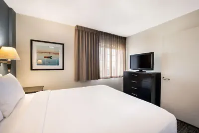 Photo 5 - Blue Way Inn & Suites Extended Stay Bloomington Airport - Minneapolis