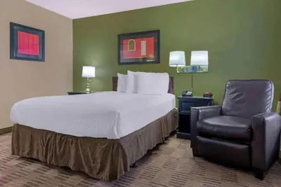 Photo 5 - Motel 6 Extended Stay Sacramento Arden Way CA