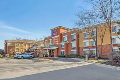 Photo 2 - Motel 6 Chicago Vernon Hills Lincolnshire IL