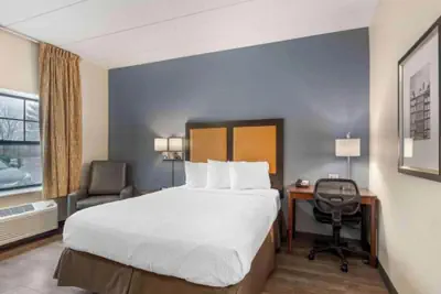 Photo 5 - Motel 6 Chicago Lisle IL