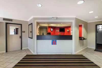 Photo 3 - Motel 6 Minneapolis Airport Eagan North MN