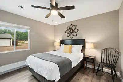 Photo 3 - City Park Retreat Near Golf, Parks & Old Town