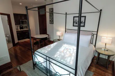 Photo 4 - Cozy Suite in Historic Marymount
