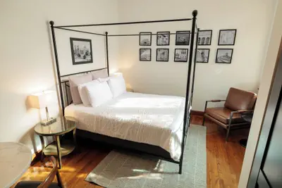 Photo 5 - Cozy Suite in Historic Marymount