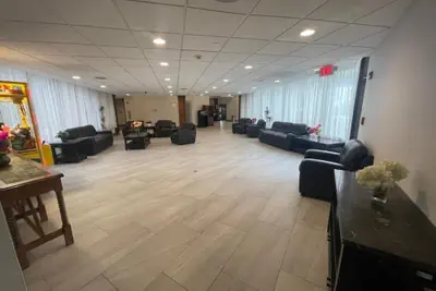 Photo 2 - Independence Inn