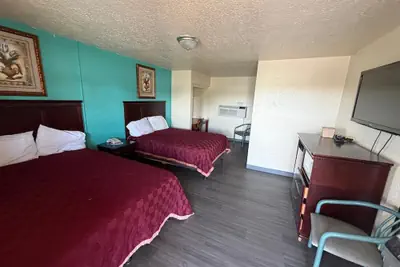 Photo 2 - Encore Motel