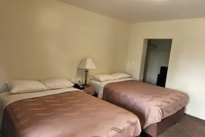 Photo 3 - Budget Inn