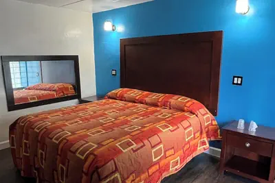 Photo 5 - Riviera motel