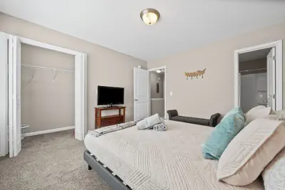 Photo 4 - Cottage With Community Pool