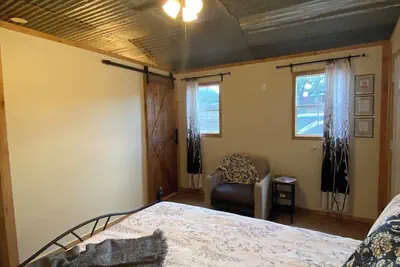 Photo 3 - Hill Country Cabin 2