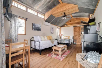 Photo 5 - Hill Country Cabin 3