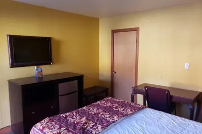 Photo 5 - Providencia Motel