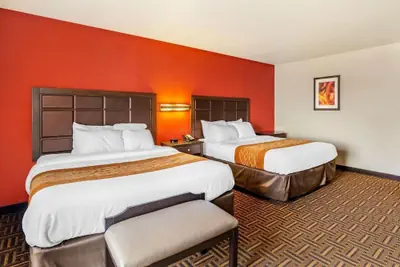Photo 4 - Legend Hotel Minot