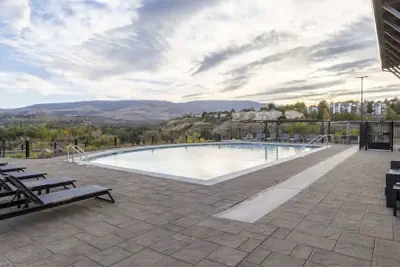 Photo 3 - Brand New 2BR - 2 King Beds Pool Gym
