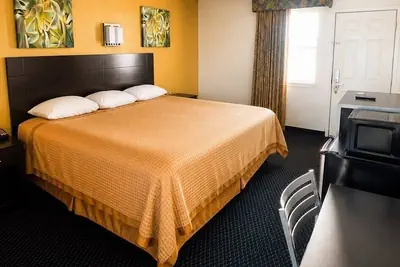 Photo 5 - Oro North Beach Inn