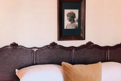 Photo 3 - Truitt Hotel
