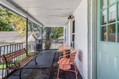 Photo 4 - Comfortable 3BR Home Near Downtown