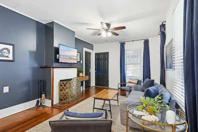 Photo 3 - Private Bedroom in Spacious Home Near Downtown Laf
