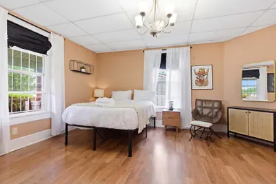 Photo 3 - Downtown Lafayette 4BR Home With Parking