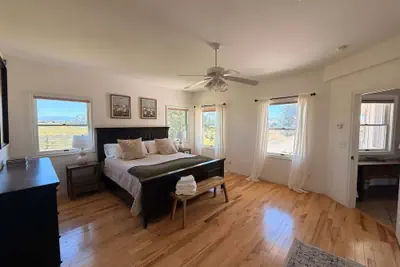 Photo 3 - The Gathering Place 4 Bedroom Home