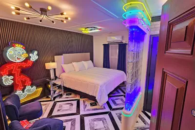 Photo 4 - Shamrock Court Motel