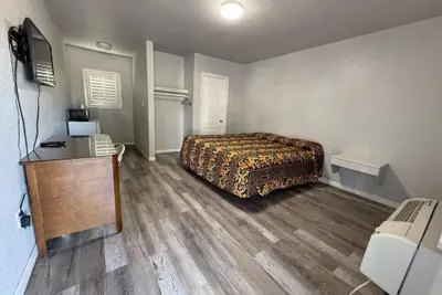 Photo 2 - Great Value Inn