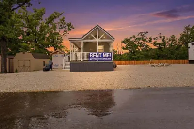 Photo 2 - Lookout Tiny Home Near Marina, Dock Access & Dining