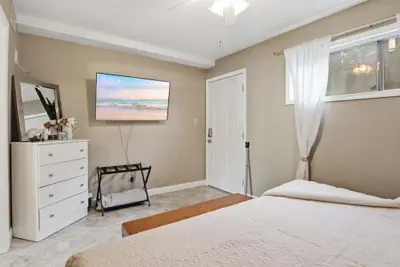 Photo 4 - Cozy Lakefront Condo w/ Dock Slip, Fishing & Hot Tub