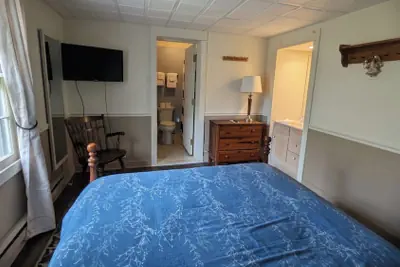 Photo 3 - Doveberry Inn