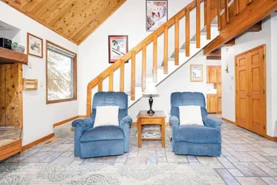 Photo 5 - Two-bedroom Plus Loft Chalet w/ Mountain Views