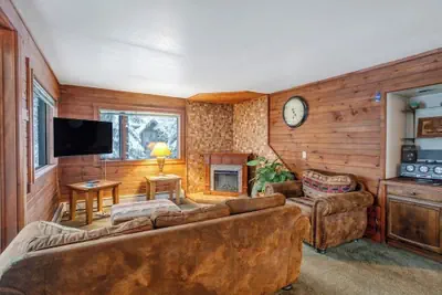 Photo 2 - Quiet Apartment-above-garage a Block From Skiing