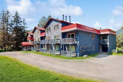 Photo 2 - Solid Two-bedroom Girdwood Condo Near Alyeska Lifts