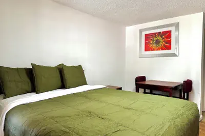 Photo 5 - skyland motel