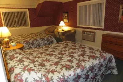 Photo 5 - Travelers Inn Motel - Eagle River Downtown
