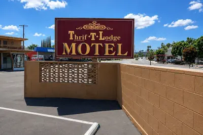Photo 2 - Thrif-T-Lodge Motel