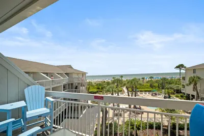 Photo 4 - Breakers 328 Oceanfront Hilton Head Condo Direct Beach Access