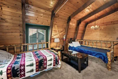 Photo 3 - Starlight Lodge
