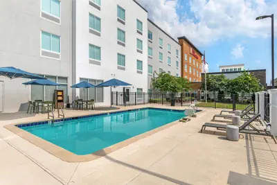Photo 2 - Hilton Garden Inn Montgomery - EastChase