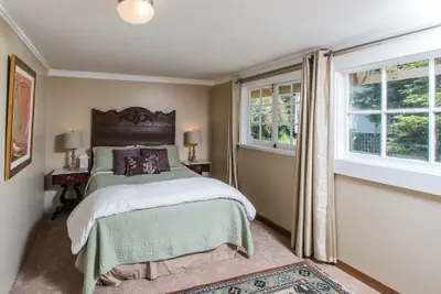 Photo 4 - Jenner Inn
