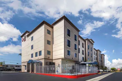 Photo 2 - Best Western Plus Gardena Inn & Suites