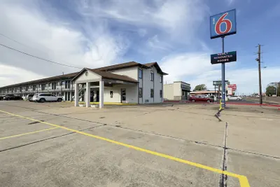 Photo 2 - Motel 6 Dyersburg, TN