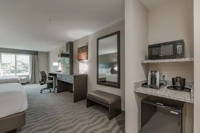 Photo 4 - Holiday Inn Mishawaka by IHG