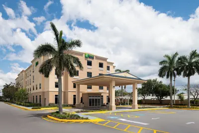 Photo 2 - Holiday Inn Express & Suites Boynton Beach West by IHG