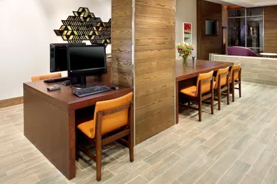 Photo 5 - Hyatt House Denver/Lakewood at Belmar