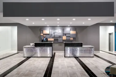 Photo 4 - Holiday Inn Express & Suites Charlotte Airport by IHG