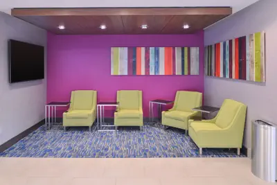 Photo 2 - Holiday Inn Express & Suites Bryant - Benton Area by IHG