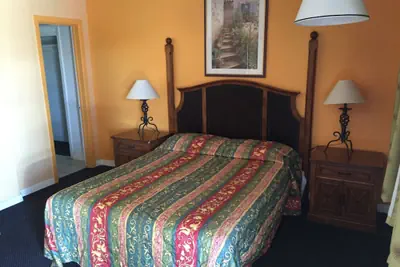 Photo 4 - Western Sands Motel