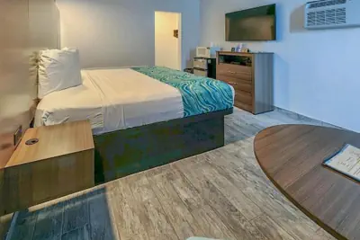 Photo 5 - Le Voyageur Motel