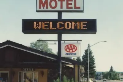 Photo 2 - Color Country Motel