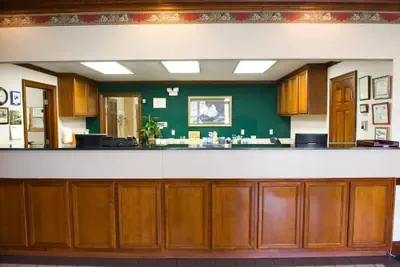 Photo 5 - Plantation Oaks Suites & Inn Millington